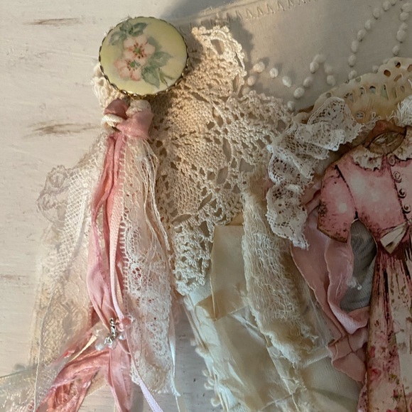 Handmade junk journal - Picture 3 of 13